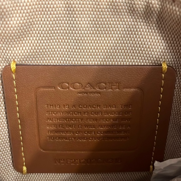 Coach North Tote - Picture 7 of 10